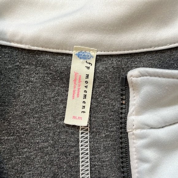 FP Movement by Free People Round The Block Crop Top Optic White Size Medium - Picture 4 of 11